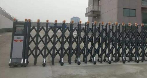 溫州出安智能電動伸縮門讓溫州東甌中學(xué)顯得更有個性