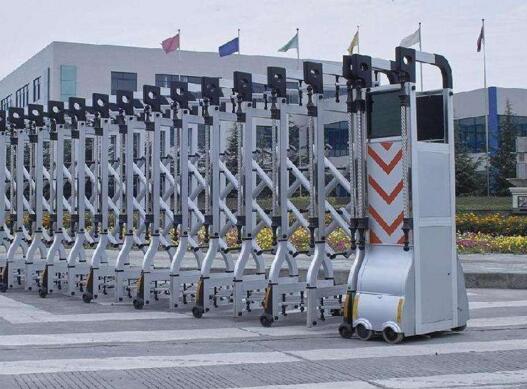 紹興宇玎紡織有限公司大門口的電動(dòng)伸縮門由紹興出安智能提供