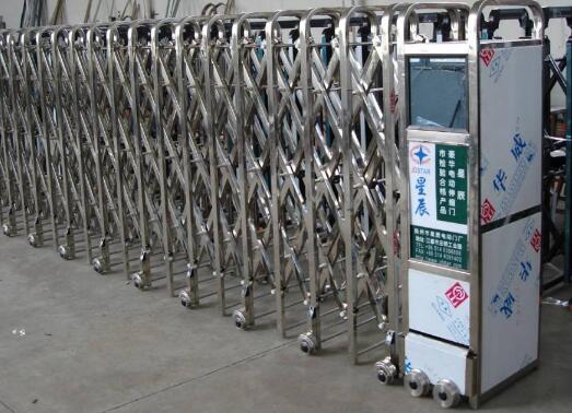 鳴謝臺(tái)州市民廣場(chǎng)之水景公園應(yīng)用臺(tái)州出安智能伸縮門(mén)