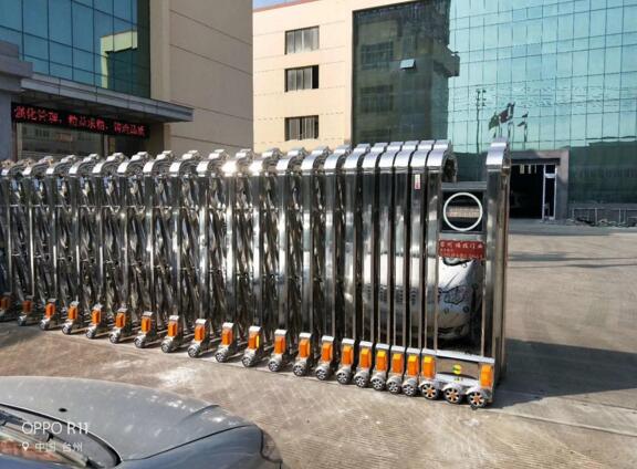 臺(tái)州出安智能電動(dòng)伸縮門(mén)成為臺(tái)州市雙語(yǔ)學(xué)校的搖籃