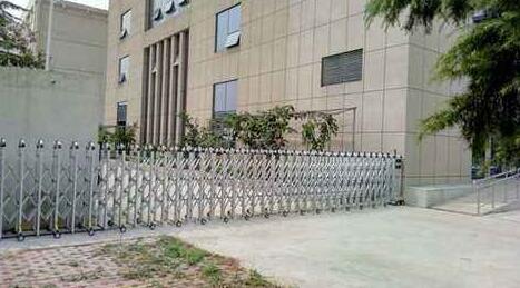 臺州出安智能電動伸縮門成臺州市椒江區(qū)卓越外國語培訓學校的安全看護