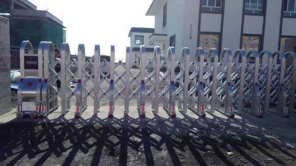 慶賀鎮(zhèn)江出安智能電動伸縮門進駐鎮(zhèn)江佳源?巴黎都市