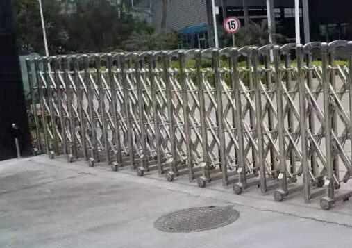 孔雀城悅玲瓏選擇嘉興出安智能電動(dòng)伸縮門是明智之舉