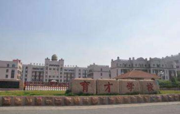 東營(yíng)市育才學(xué)校為東營(yíng)出安智能升降柱點(diǎn)贊 