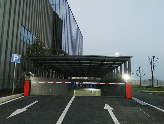 襄陽(yáng)出安智能停車場(chǎng)系統(tǒng)進(jìn)駐中國(guó)化學(xué)工程第六建設(shè)有限公司