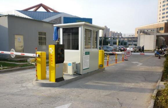 惠州停車場(chǎng)道閘充分滿足現(xiàn)代人們對(duì)停車的切實(shí)需求