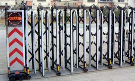 邯鄲出安智能伸縮門(mén)在邯鄲建筑工程中專(zhuān)學(xué)校這塊寶地上長(zhǎng)駐