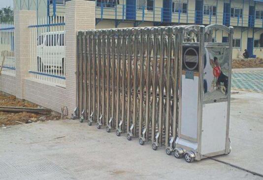 邯鄲出安智能電動(dòng)伸縮門(mén)成邯鄲市明山學(xué)校的安全看護(hù)