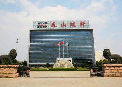 泰山玻璃纖維有限公司對(duì)泰安出安智能卷簾門(mén)給予好評(píng) 