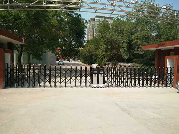 銀川原國土資源廳伸縮門案例 - 中出網-智能出入口與停車充電門戶