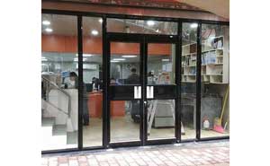 保利達(dá)翠堤灣BF-SE3190型號(hào)肯德基門案例 - 中出網(wǎng)-智能出入口與停車充電門戶