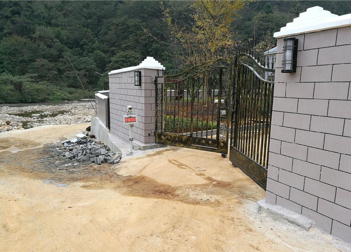 熱烈祝賀貴陽出安智能平開門電機進駐貴陽都勻大河橋私人豪宅