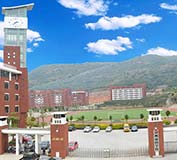 漳州出安伸縮門為漳州康橋?qū)W校大門提供伸縮門設備