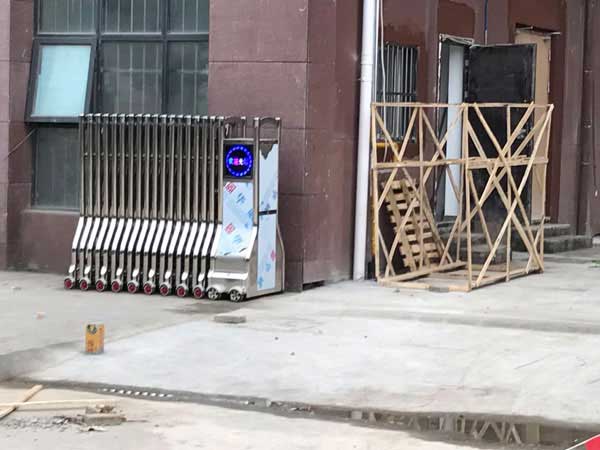 喜迎淮安出安智能電動(dòng)伸縮門進(jìn)駐淮安洪澤郵儲(chǔ)銀行