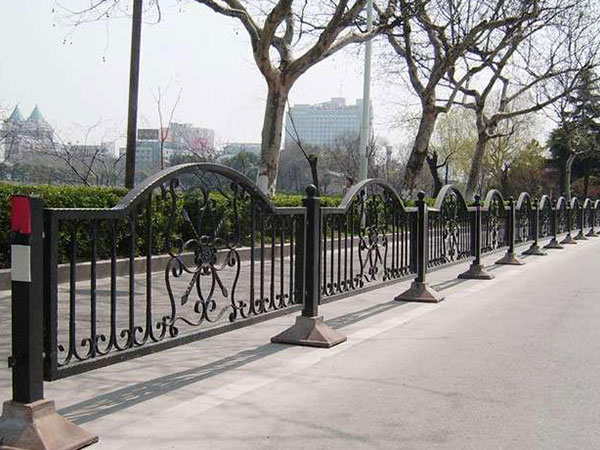感恩蘭亭熙園選擇了太原出安智能護欄