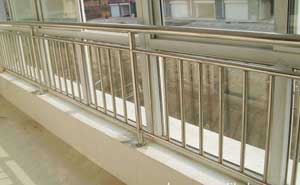 不銹鋼護(hù)欄2