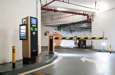 深圳華強北九方購物中心停車場系統(tǒng)案例