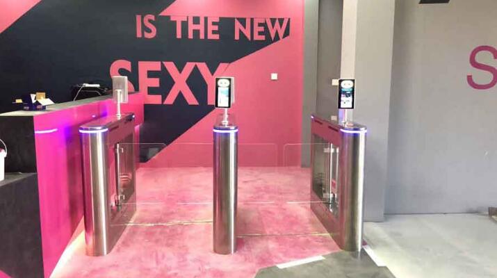 浙江紹興盛林健身房 - 中出網(wǎng)-智能出入口與停車充電門戶