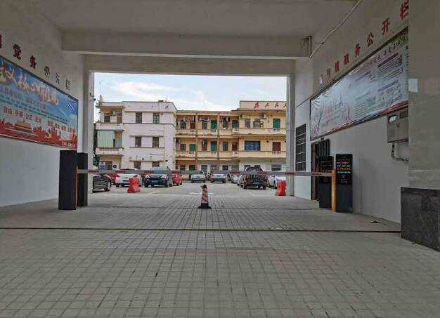 廣東省茂名電白霞洞人民政府 - 中出網(wǎng)-智能出入口與停車(chē)充電門(mén)戶(hù)