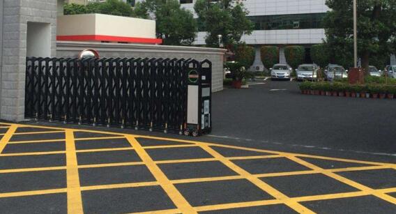 電賀湖州出安智能伸縮門成為湖州東科電子石英有限公司的門柱