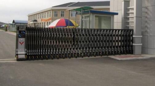 湖州出安智能為鑫遠(yuǎn)太湖健康城增添伸縮門