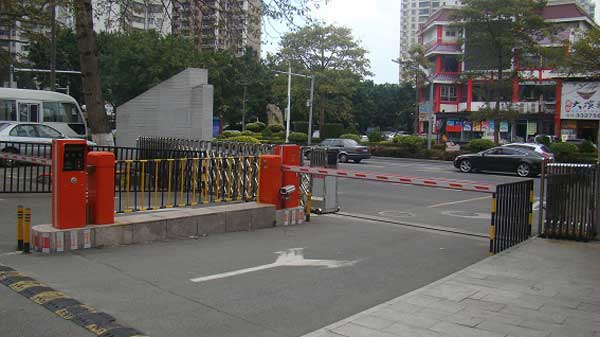 熱烈祝賀珠海出安智能車牌識(shí)別系統(tǒng)進(jìn)駐珠海市九洲海關(guān)