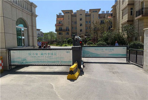 青島自來水公司車牌識別系統(tǒng) - 中出網(wǎng)-智能出入口與停車充電門戶