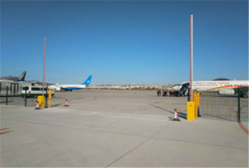 泰山景區(qū)奧秀苑兩進(jìn)兩出三代車牌識(shí)別系統(tǒng)安裝調(diào)試完成 - 中出網(wǎng)-智能出入口與停車充電門(mén)戶