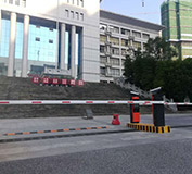 郴州市林業(yè)局車牌識(shí)別系統(tǒng)、伸縮門、道閘、崗?fù)すこ贪惭b