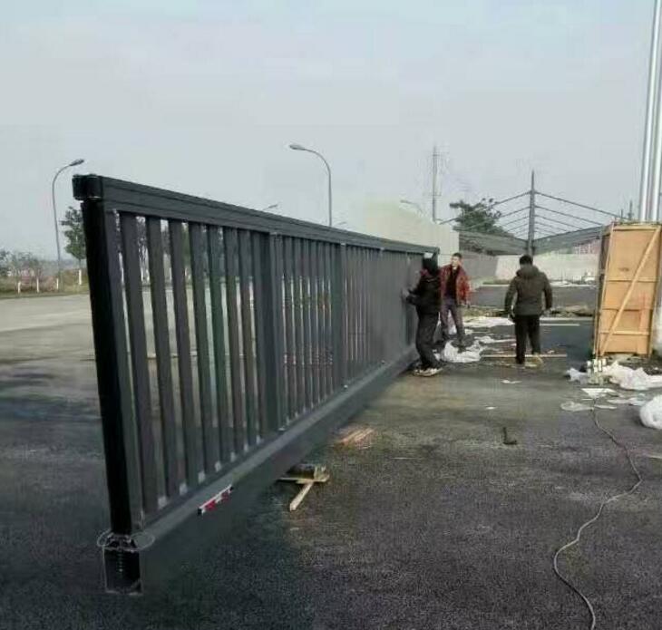 棗莊市體育館懸浮平移門案例 - 中出網(wǎng)-智能出入口與停車充電門戶