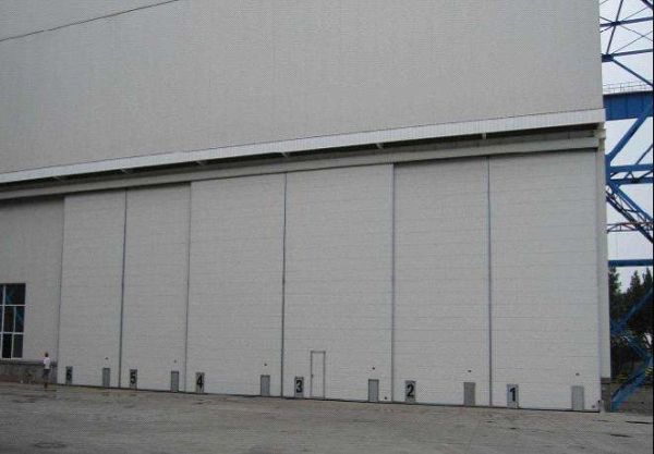 工業(yè)推拉門