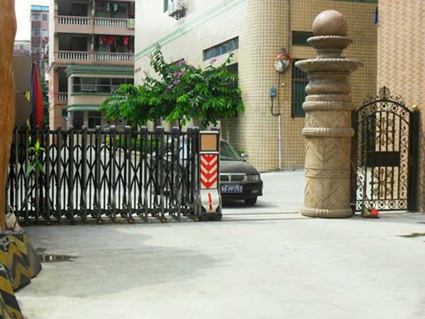 焦作卓立燙印材料有限公司員工宿舍電動伸縮門案例 - 中出網(wǎng)-智能出入口與停車充電門戶