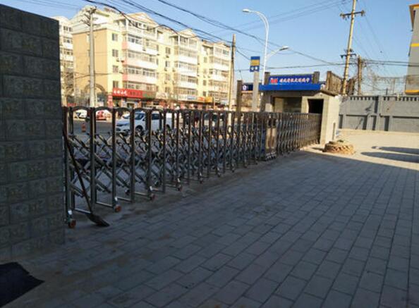 邢臺出安智能電動伸縮門順利入駐邢臺市第一中學(xué)大門口