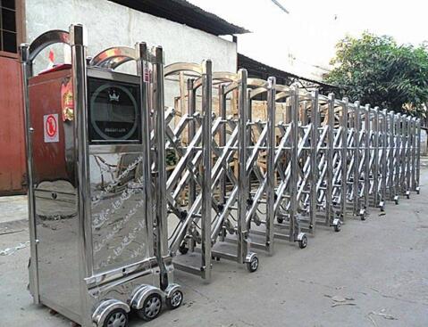 藍(lán)池集團(tuán)有限公司選用邢臺(tái)出安智能伸縮門