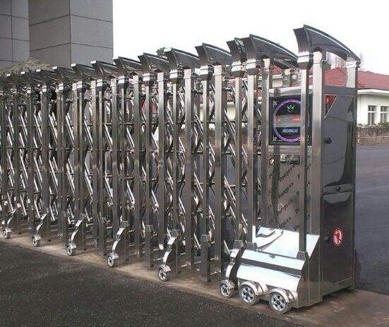 邢臺出安智能伸縮門安裝在冀中能源邢臺礦業(yè)集團有限責任公司大門口