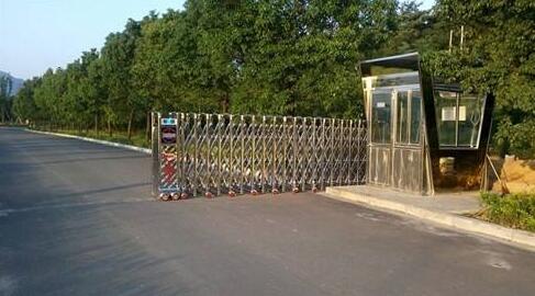 邢臺(tái)市揚(yáng)豐制冷設(shè)備銷售有限公司項(xiàng)目伸縮門支持邢臺(tái)出安智能