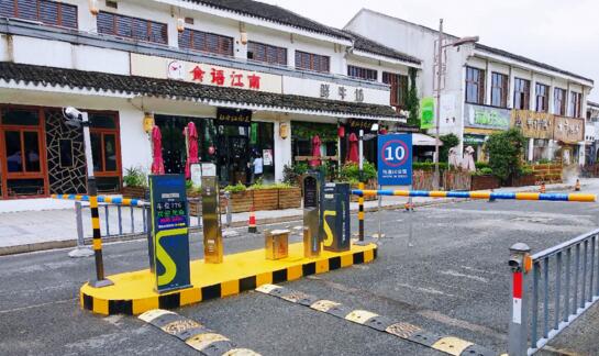 科拓·速泊無人收費停車場服務(wù)方案通過AI智能車牌識別技術(shù)