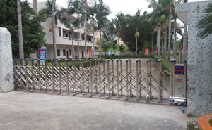 莆田佳通紙制品有限公司伸縮門案例