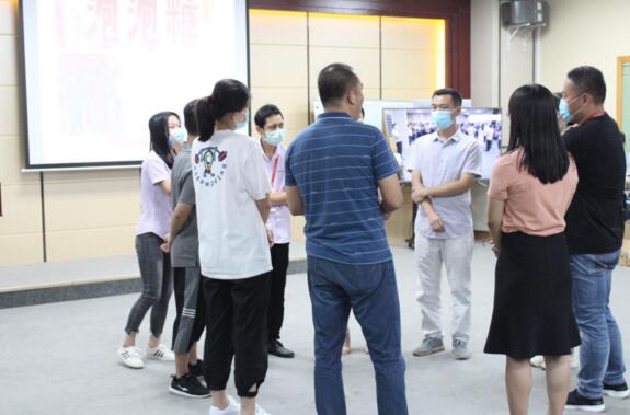 “泡泡糖”游戲