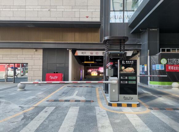 道爾視頻車位引導(dǎo)系統(tǒng)進(jìn)駐深圳百佳華廣場