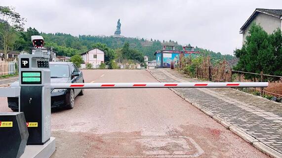 陳摶故里景區(qū)通道出入口選用道爾恭Ⅲ一體機(jī)