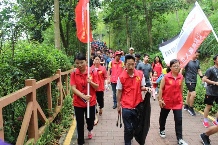 道爾義工徒步“大浪綠道”清潔環(huán)衛(wèi)