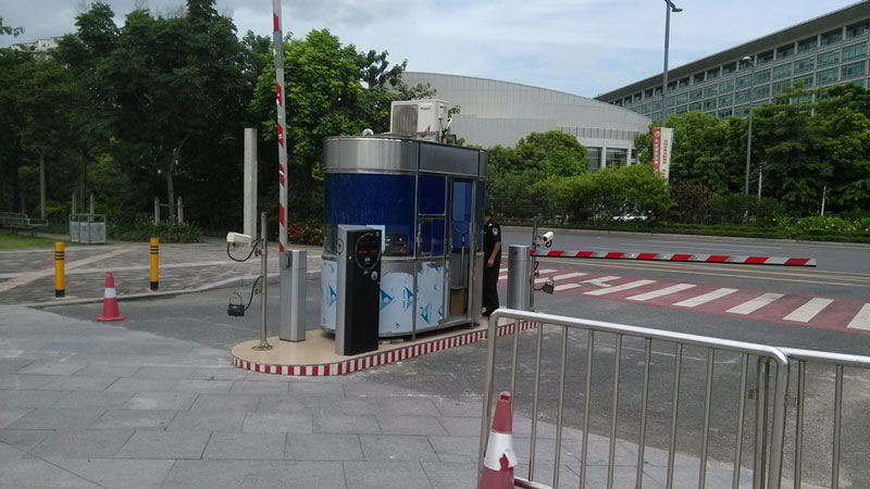 深圳市寶安體育館停車場系統(tǒng)工程案例 - 中出網-智能出入口與停車充電門戶