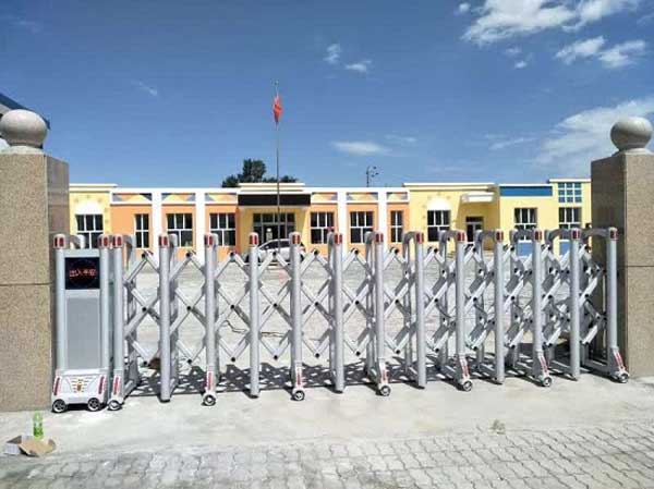 喜迎開封出安智能電動伸縮門進駐開封市高級技工學校