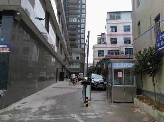 永州春江花園車牌識(shí)別系統(tǒng)案例 - 中出網(wǎng)-智能出入口與停車充電門(mén)戶