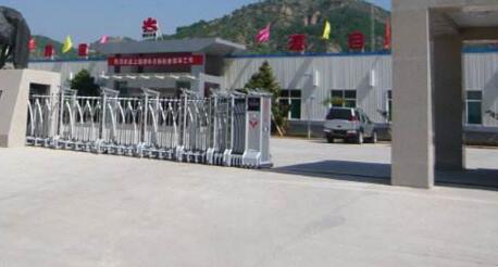 張家口出安智能伸縮門為圣大（張家口）藥業(yè)有限公司帶來便利