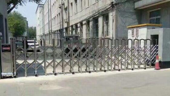 承德出安智能伸縮門成為江南?？さ陌踩醋o