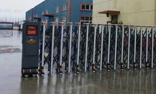 承德正源中等專業(yè)學(xué)校選用承德出安智能電動(dòng)伸縮門