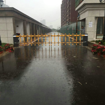 錦州東湖國際柵欄道閘案例 - 中出網-智能出入口與停車充電門戶