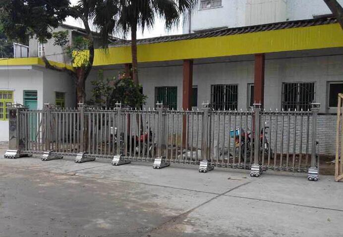 婁底市創(chuàng)業(yè)投資集團(tuán)有限公司電動(dòng)伸縮門(mén)案例 - 中出網(wǎng)-智能出入口與停車(chē)充電門(mén)戶(hù)